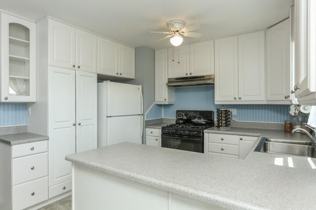 4727 W 61ST Terrace — photo 9