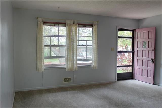 17012 E 31ST Street — photo 2