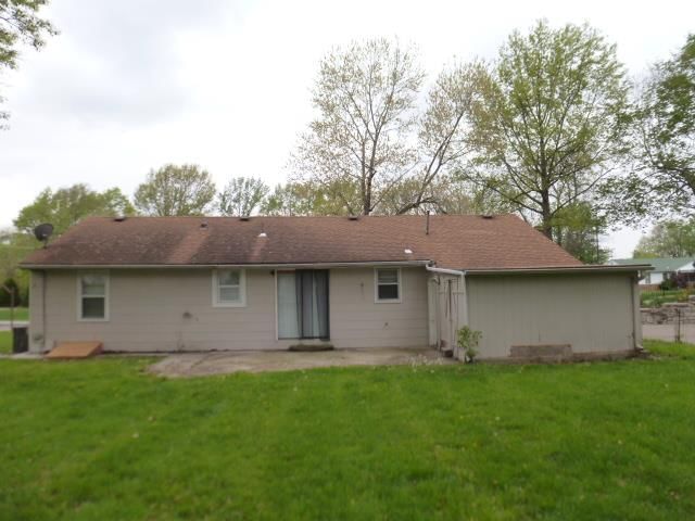 10515 CORRINGTON Avenue — photo 20
