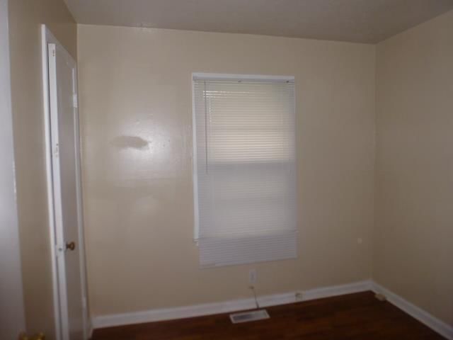 10515 CORRINGTON Avenue — photo 9