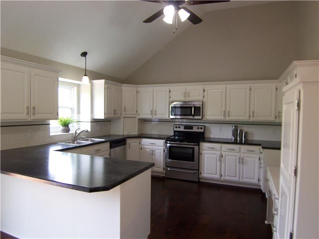 2914 NW 1st Street — photo 7