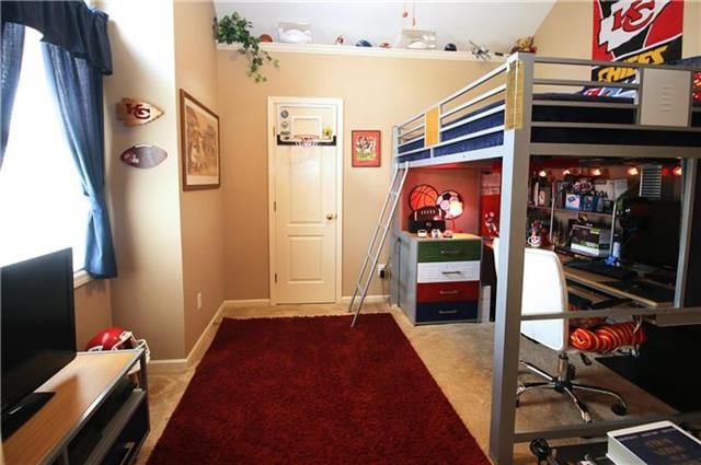 9014 N CAMDEN Avenue — photo 17