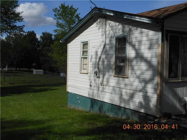 203 E MARY Street — photo 3