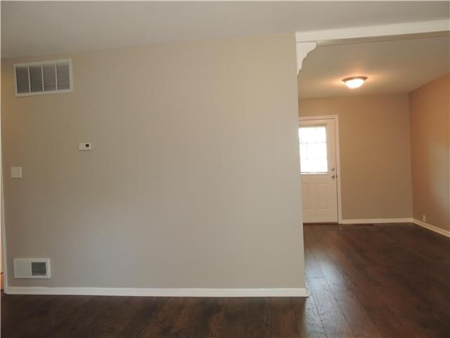8335 ENGLAND Street — photo 6