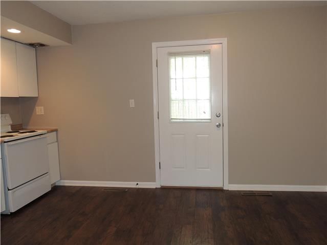 8335 ENGLAND Street — photo 9