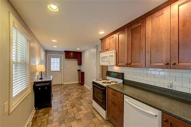 204 N MERSINGTON Avenue — photo 10