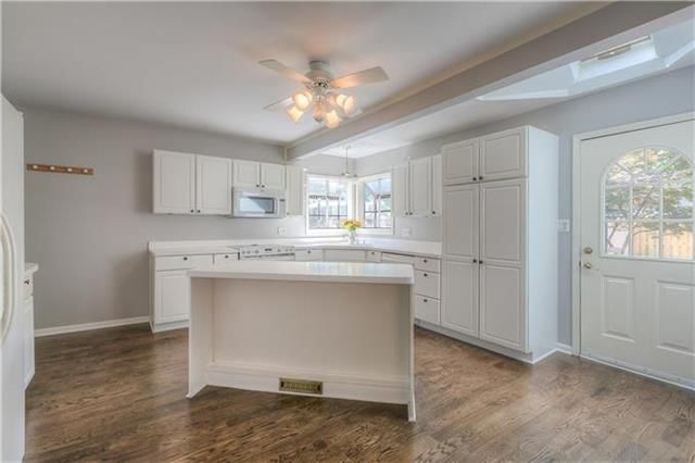 649 W 70TH Terrace — photo 8