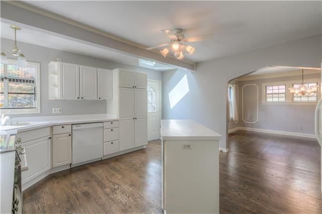 649 W 70TH Terrace — photo 9