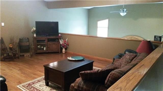 4236 Eisenhower Road — photo 2