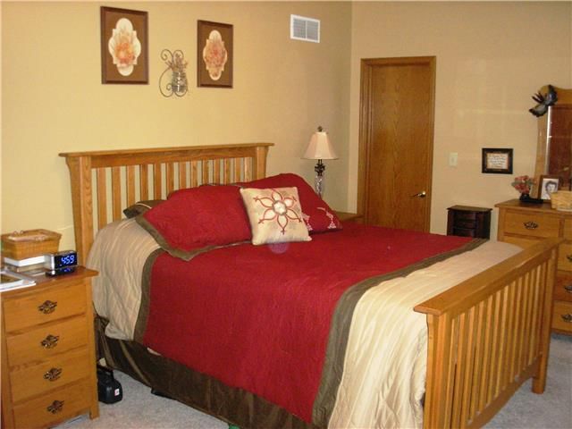 4236 Eisenhower Road — photo 7
