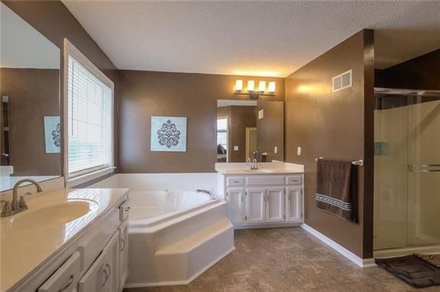 7105 E 134TH Terrace — photo 14