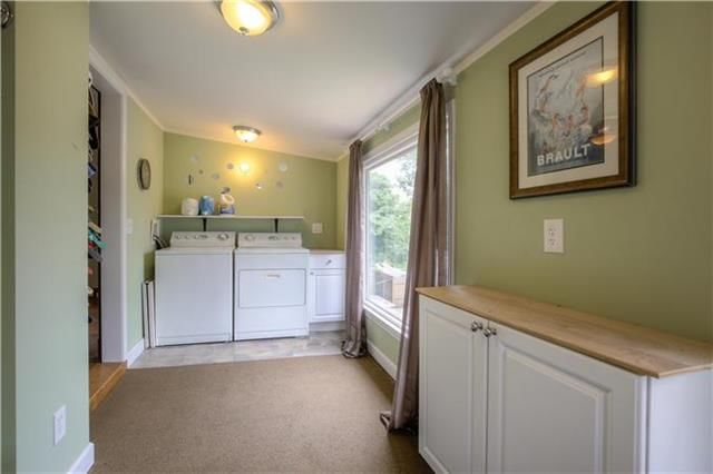 3144 SUMMIT Street — photo 9