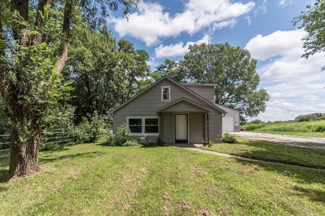 12223 S Brown Road, Lone Jack, MO