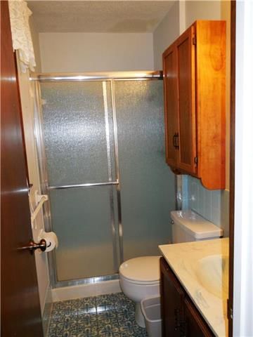 409 NE Johnston Drive — photo 10