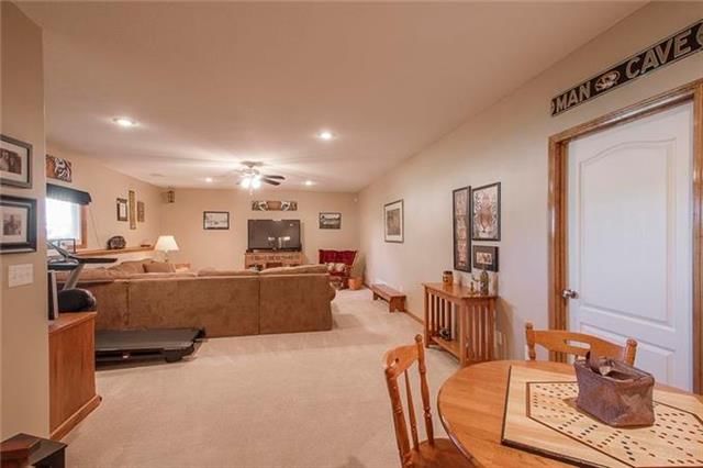 9914 N HAWTHORNE Avenue — photo 15