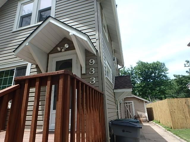 933 Oak Street — photo 2