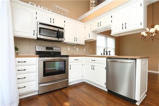 7337 N Oakland Avenue — photo 11