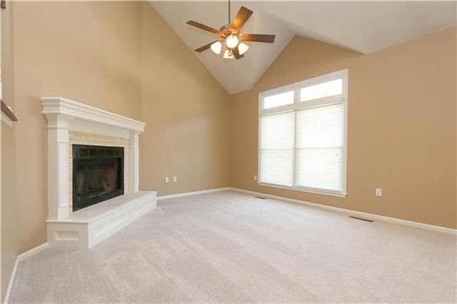 7337 N Oakland Avenue — photo 4