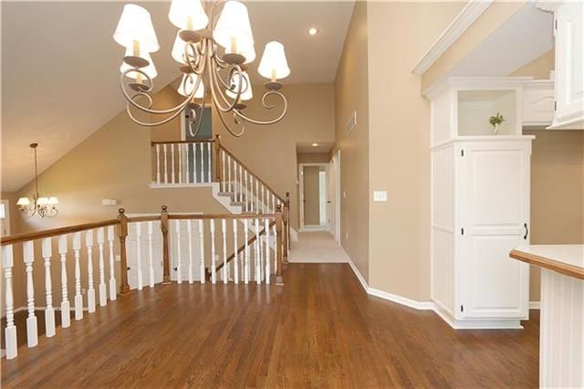 7337 N Oakland Avenue — photo 9