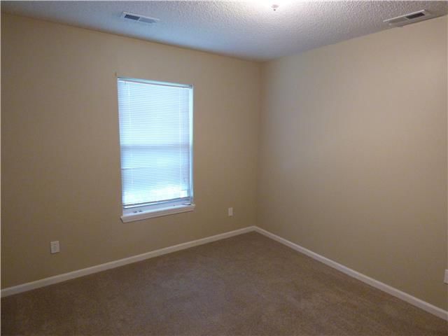 707 Holiday Drive — photo 16