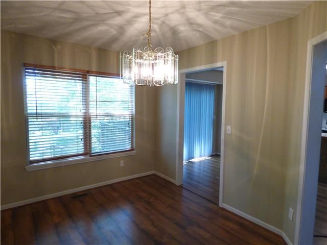 707 Holiday Drive — photo 7