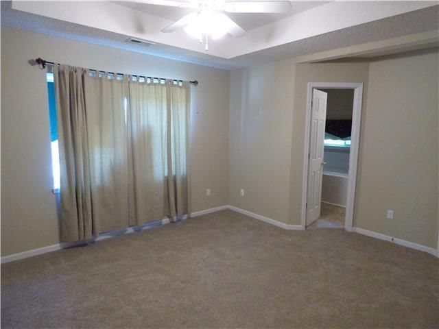 707 Holiday Drive — photo 8