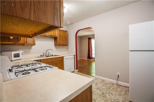 421 N 82nd Terrace — photo 16