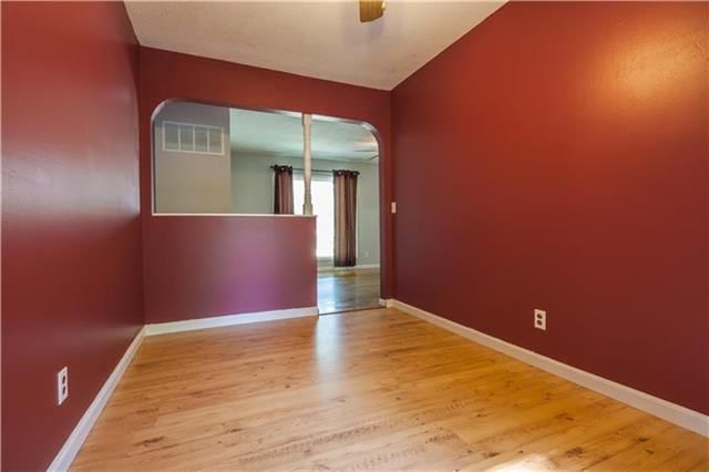 421 N 82nd Terrace — photo 9