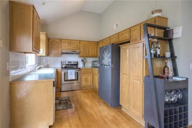 21710 W 52nd Terrace — photo 10