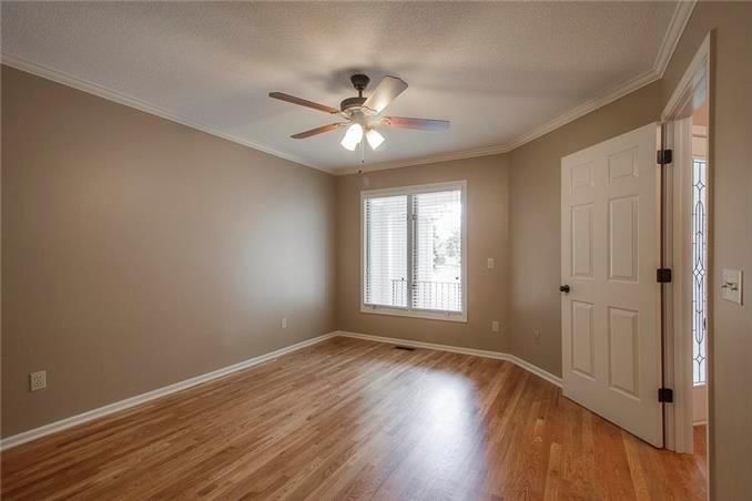 5204 W 121st Street — photo 15