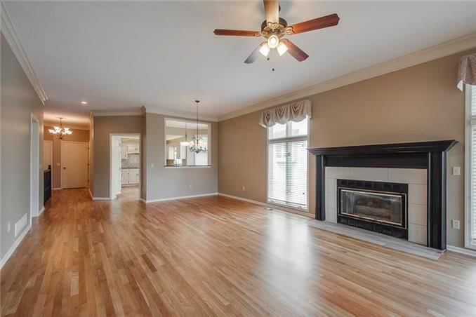5204 W 121st Street — photo 9