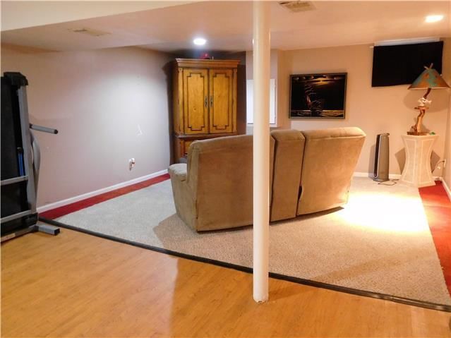 9113 W 69TH Street — photo 17