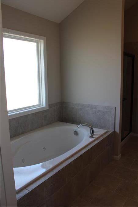 1013 SE Scarlet Court — photo 16