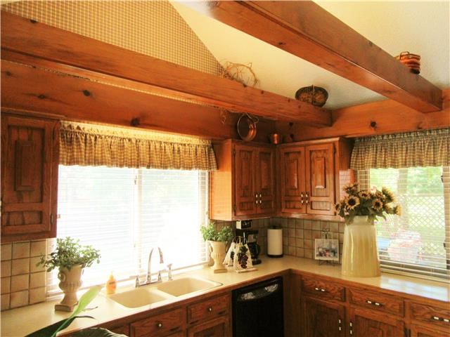 8510 NW BEAMAN Avenue — photo 15