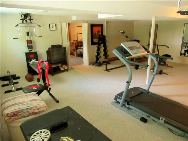 8510 NW BEAMAN Avenue — photo 17