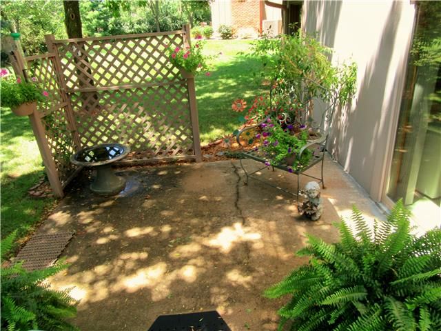 8510 NW BEAMAN Avenue — photo 7