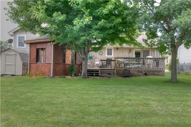 809 NE Colleen Drive — photo 24