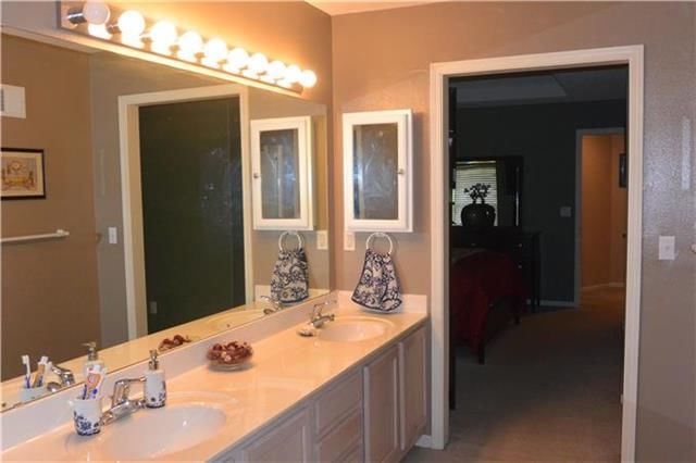 8125 N Lawn Avenue — photo 14