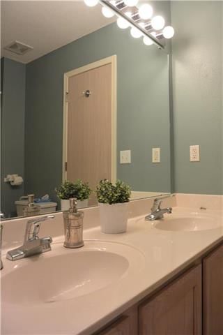 8125 N Lawn Avenue — photo 17