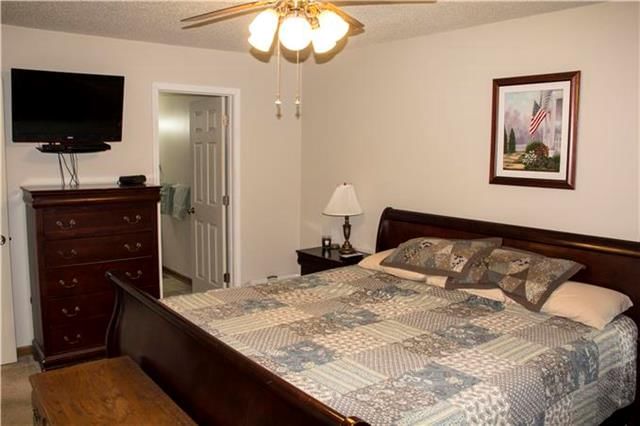 15880 Stephanie Lane — photo 11