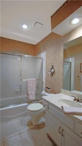 8512 Hallet Street — photo 16
