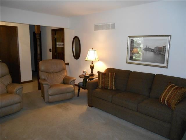 12100 E 56th Street — photo 4