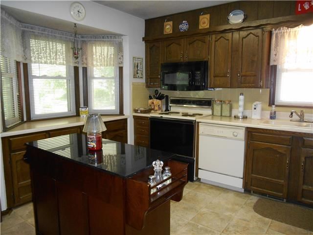 12100 E 56th Street — photo 5