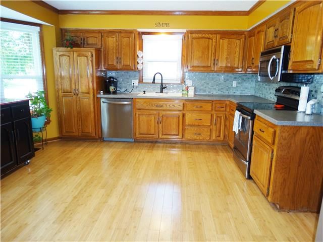 1302 Colony Drive — photo 8
