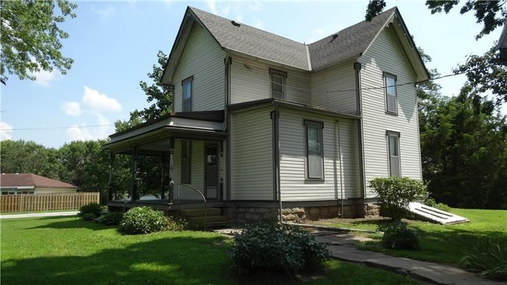 304 S 7th Street — photo 2