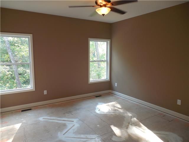 1211 N Parkway Drive — photo 12