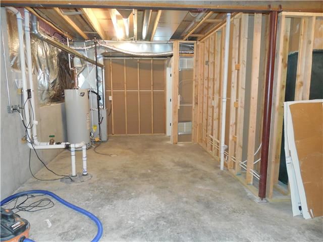 1211 N Parkway Drive — photo 19