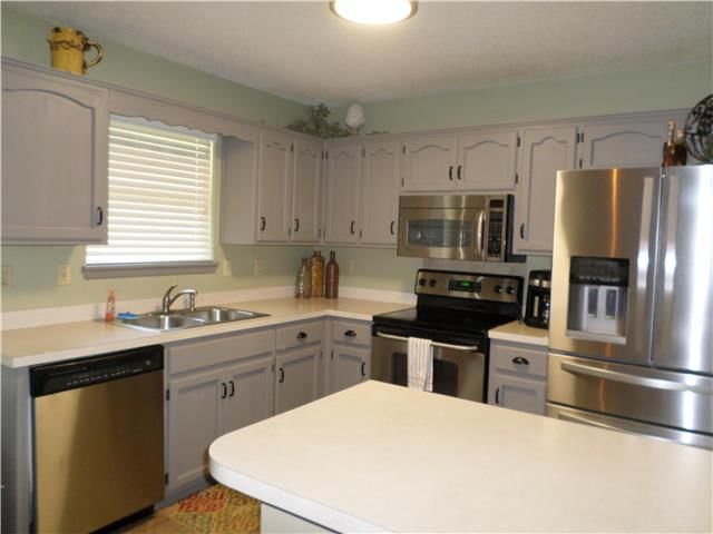 2129 SE 3RD Street — photo 2