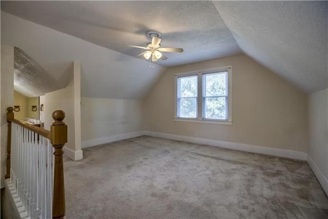 10015 Cambridge Avenue — photo 16