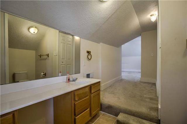 10015 Cambridge Avenue — photo 20